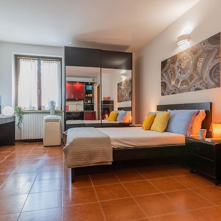 Studio S. Tommaso A Piazza Castello By Wonderful Italy Apartman Torino Kültér fotó